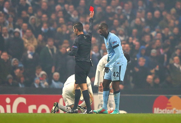Nhan 2 the do, Man City bat ngo tham bai truoc CSKA hinh anh