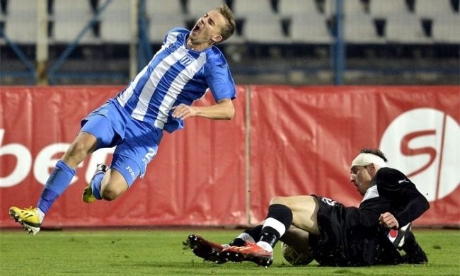 Pha vao bong kinh hoang khien Bancu gay chan hinh anh