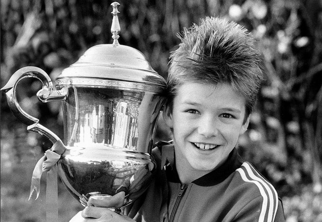 Nhung buc anh doc ve thoi nien thieu cua David Beckham hinh anh