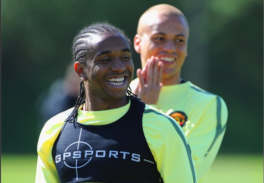 Wes Brown bat mi ve cau thu kem thong minh nhat tai M.U hinh anh