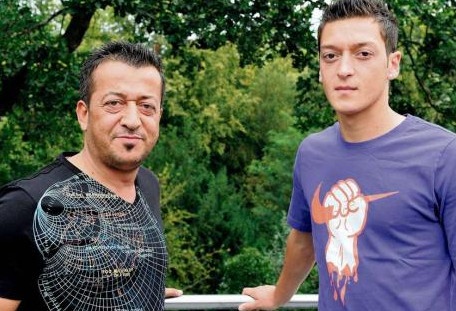 Mesut Ozil chua bao gio muon gia nhap Arsenal hinh anh