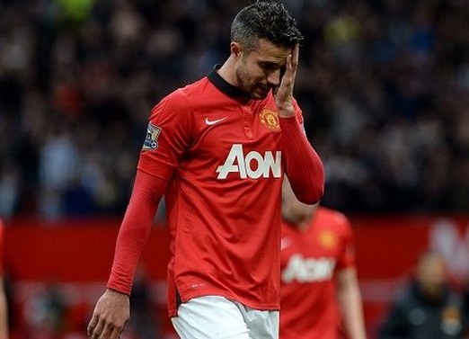 5 ly do Van Persie co the bi ban ngay trong thang 1 hinh anh