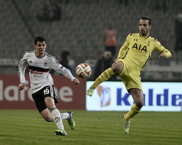 Besiktas 1-0 Tottenham: Spurs mat ngoi dau hinh anh