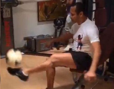 Cha Neymar tro tai ngoi tang bong an tuong hinh anh