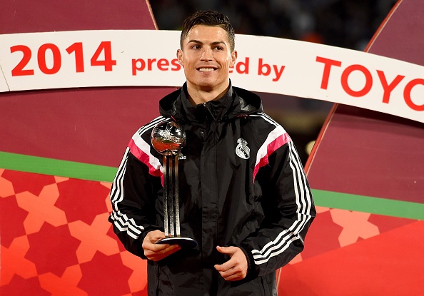 Ronaldo suyt quen bat tay Thai tu Morocco hinh anh