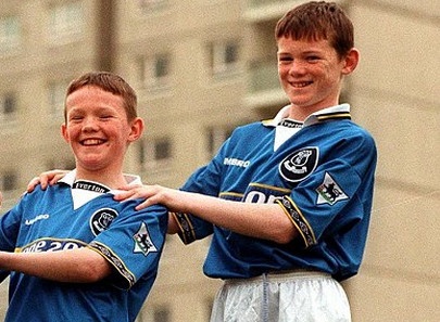 Top 10 cap anh em 'dua lech' trong bong da hinh anh