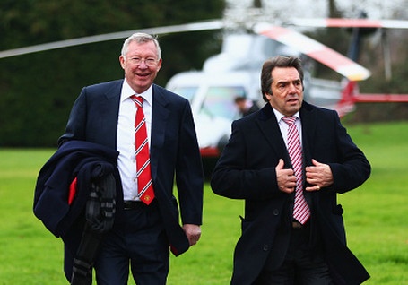 Sir Alex dung truc thang den du khan M.U nhoc nhan ha Yeovil hinh anh