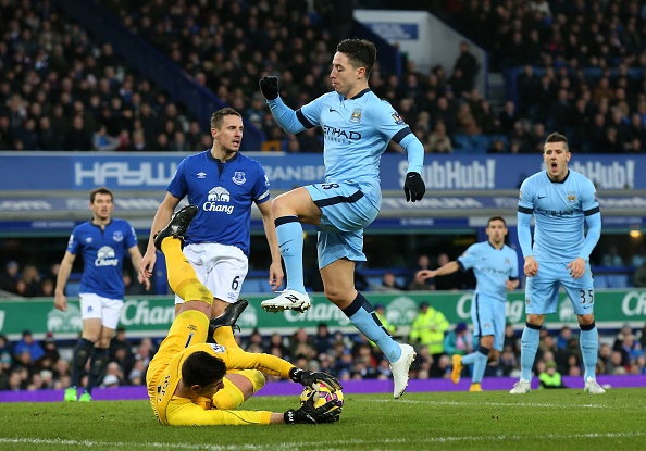 Everton 1-1 Man City: Man Xanh hut buoc hinh anh