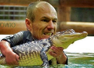 Robben bang trang tay vi bi ca sau can hinh anh