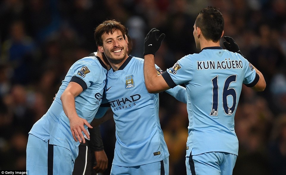 Man City pha hoi nong vao Chelsea sau chien thang 5 sao hinh anh