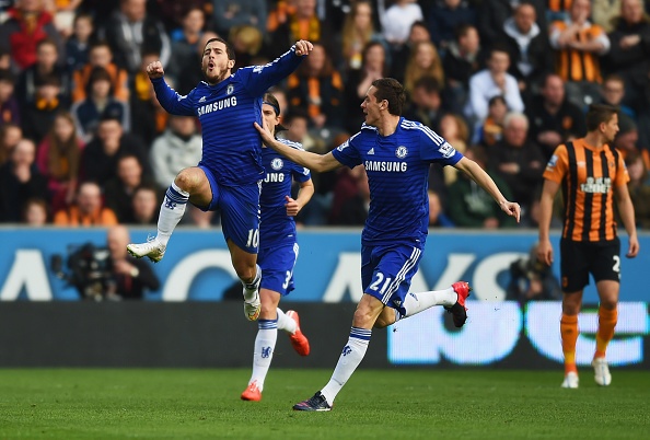 Chelsea nhoc nhan gianh 3 diem, Neuer khien Bayern om han hinh anh