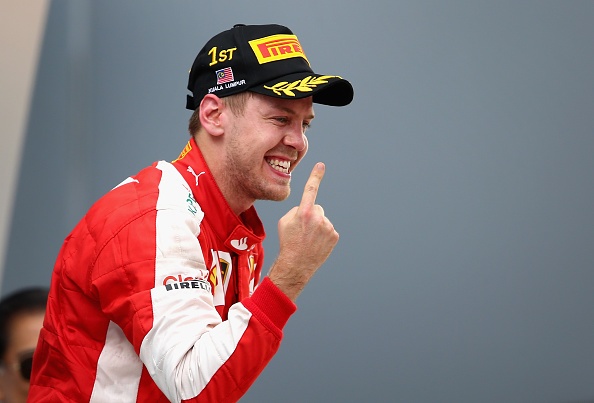 Vettel bat ngo dang quang Malaysian GP hinh anh