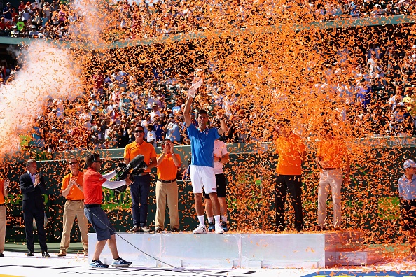 Khoanh khac dang quang Miami Masters 2015 cua Djokovic hinh anh