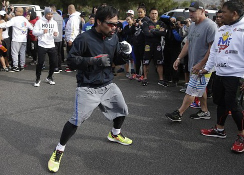 Pacquiao miet mai tap luyen cho dai chien Mayweather hinh anh