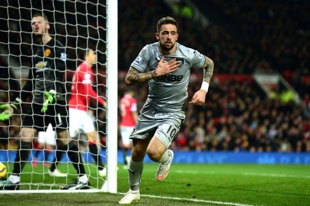 Danny Ings - tien dao co the thay Van Persie, Falcao tai M.U hinh anh