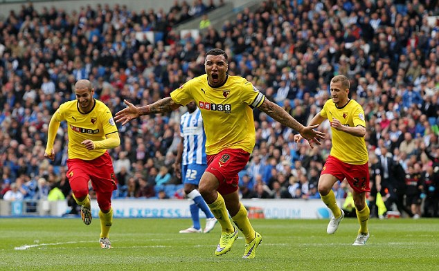 Watford tro lai Premier League sau 9 nam hinh anh