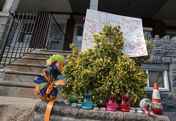 Tranh cai tran Mayweather - Pacquiao, anh dam chet em trai hinh anh