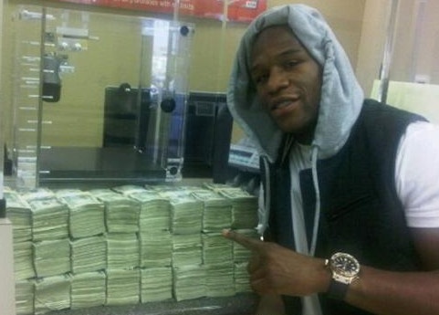 Mayweather thang cuoc gan 1 trieu USD hinh anh