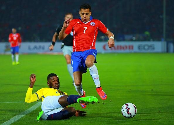 Tong hop tran dau: Chile 2-0 Ecuador hinh anh