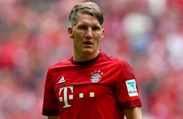 Chuyen nhuong 21/6: M.U sap co Schweini gia 7,5 trieu bang hinh anh