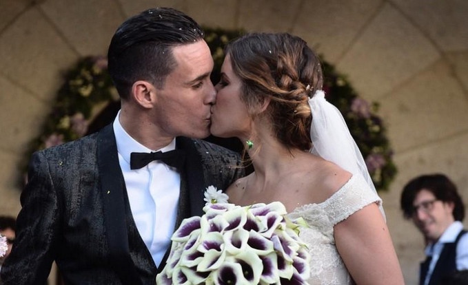 Cac sao bong da dong loat len xe hoa cuoi tuan qua hinh anh