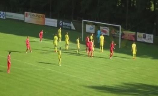 Ban thang bang cu 'na dai bac' cua Budescu hinh anh