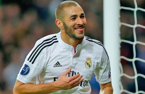 Chuyen nhuong 5/7: Arsenal hoi mua Benzema gia 25 trieu euro hinh anh