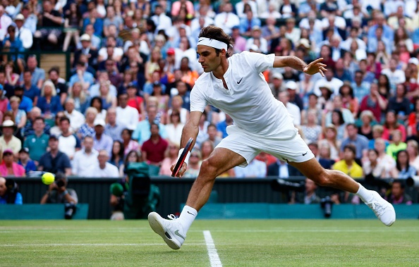 Vong 4 Wimbledon 2015: Roger Federer 3-0 Roberto Bautista Agut hinh anh