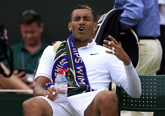 Tinh huong co tinh de thua diem cua Nick Kyrgios hinh anh