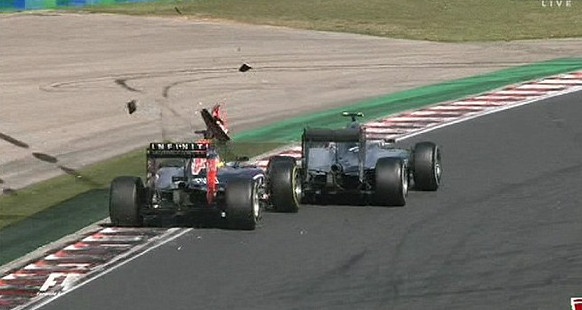 Pha va cham khien Rosberg bi no lop o vong 64 hinh anh