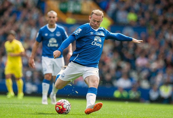 Rooney tro lai, Everton van that bai 1-2 truoc Villarreal hinh anh