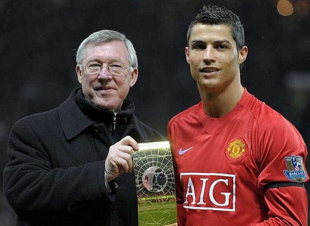 ‘Sir Alex tung quat thao cac cau thu M.U, tru Ronaldo’ hinh anh