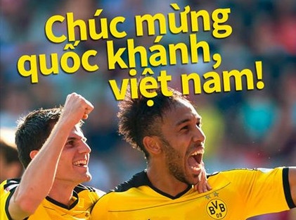 Cac doi bong lon chau Au chuc mung Quoc khanh Viet Nam hinh anh