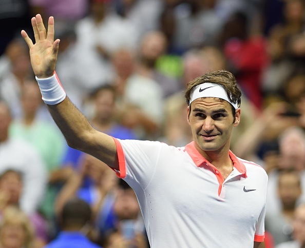 Vong 4 US Open 2015: Federer 3-0 Isner hinh anh