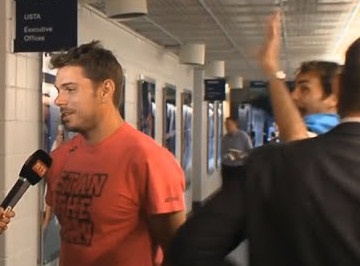 Federer treu dua Wawrinka truoc dai chien hinh anh