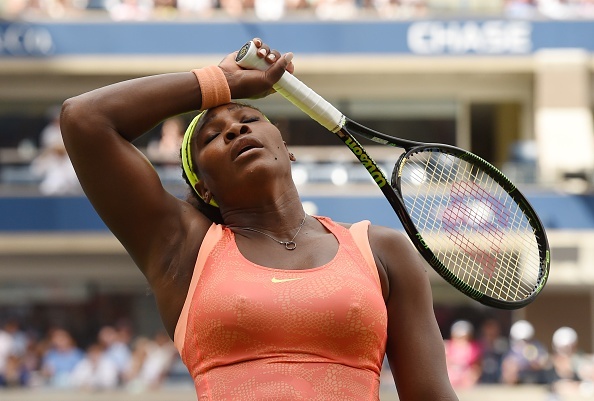 Ban ket US Open 2015: Serena Williams 1-2 Roberta Vinci hinh anh