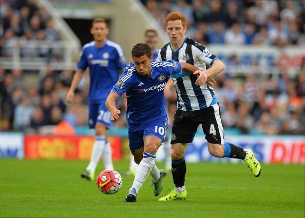 Chelsea giat lai 1 diem tu Newcastle du thua truoc 2 ban hinh anh