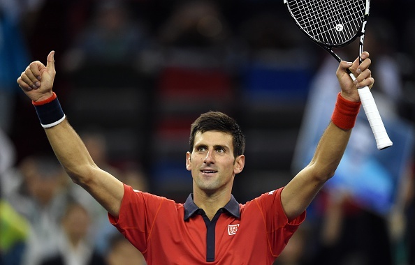 Djokovic toc hanh vao tu ket Shanghai Masters hinh anh