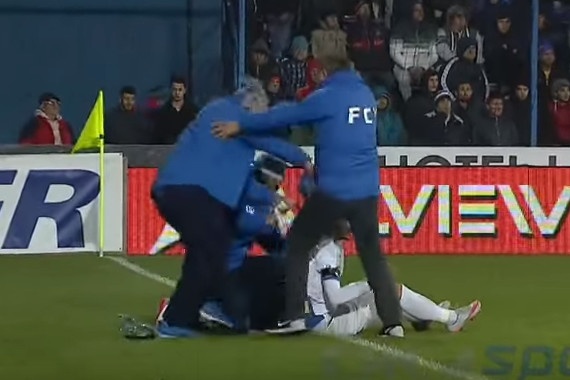 Hagi duoc ca ngoi vi xo nga nhan vien y te doi nha hinh anh