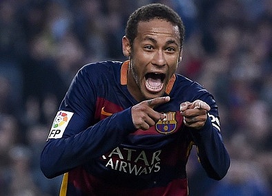 Neymar xung dang vuot Messi, Ronaldo gianh ‘Qua bong vang’? hinh anh