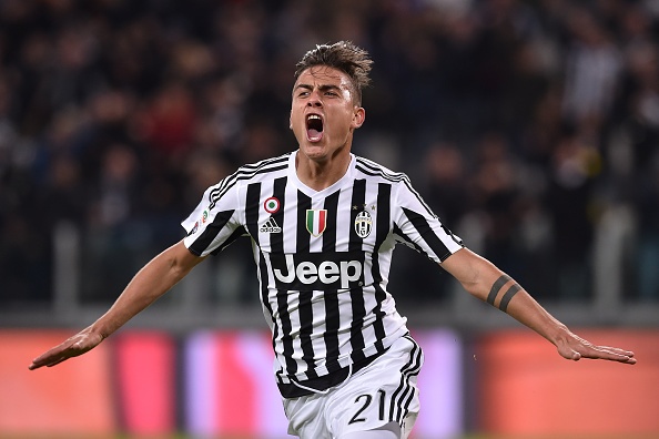 Danh bai AC Milan, Juventus chi con cach ngoi dau 6 diem hinh anh