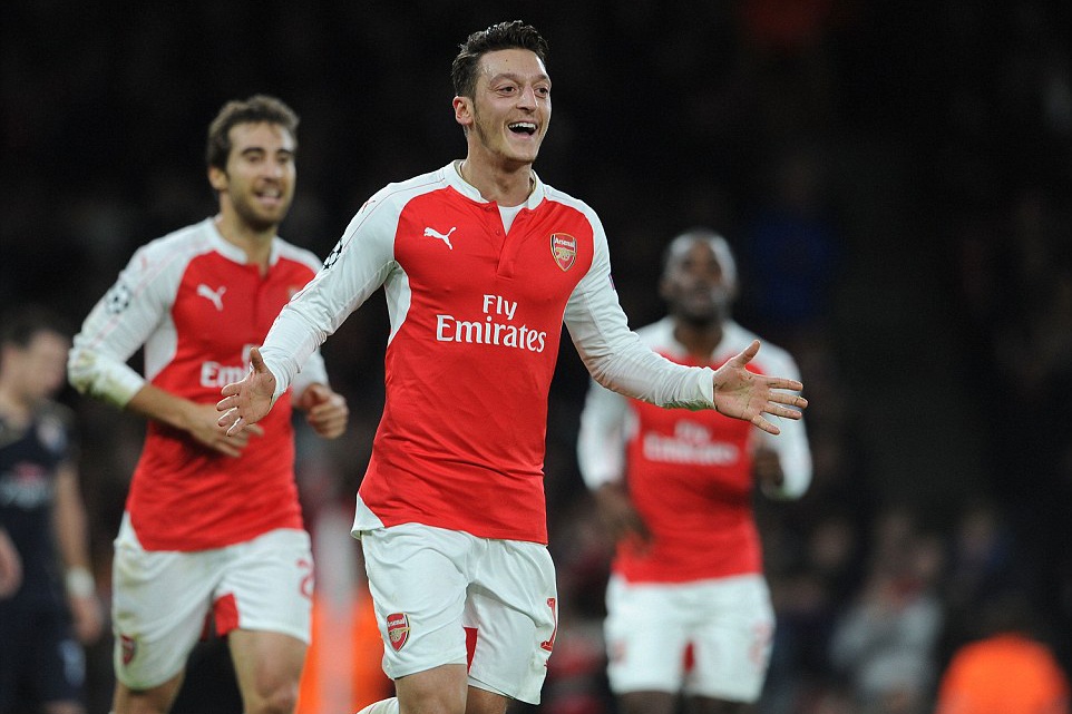 Thang dam Dinamo, Arsenal nam quyen tu quyet vao knock-out hinh anh