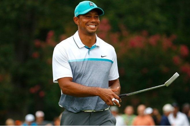 Tiger Woods tu so sanh ban than voi Messi, Ronaldo hinh anh