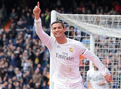 BBC lap cong dau, Real - Zidane tiep tuc thang dam hinh anh