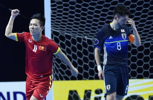 Thang Nhat Ban, futsal Viet Nam doat ve du World Cup hinh anh
