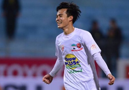 Thang Ha Noi 5-0, HAGL dan dau V.League hinh anh