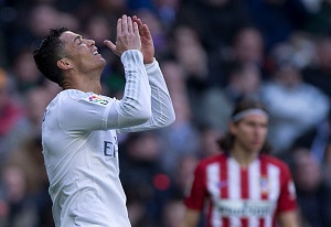 Real 0-1 Atletico: Ken ken giuong co trang tai La Liga hinh anh