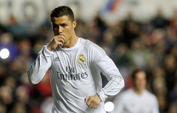 Ronaldo ghi ban va kien tao, Real dut mach khong thang hinh anh
