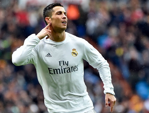 Ronaldo ghi 4 ban, Real dai thang Celta 7-1 hinh anh