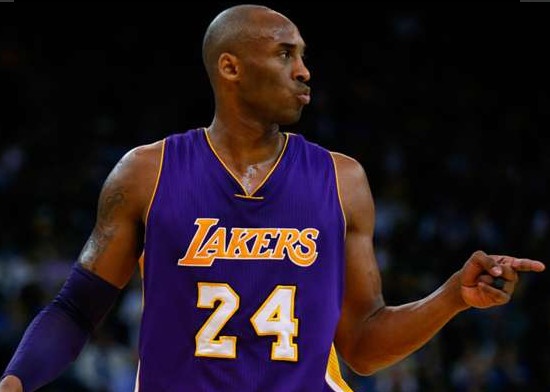 Kobe Bryant lap ky luc gia ban ao dau hinh anh